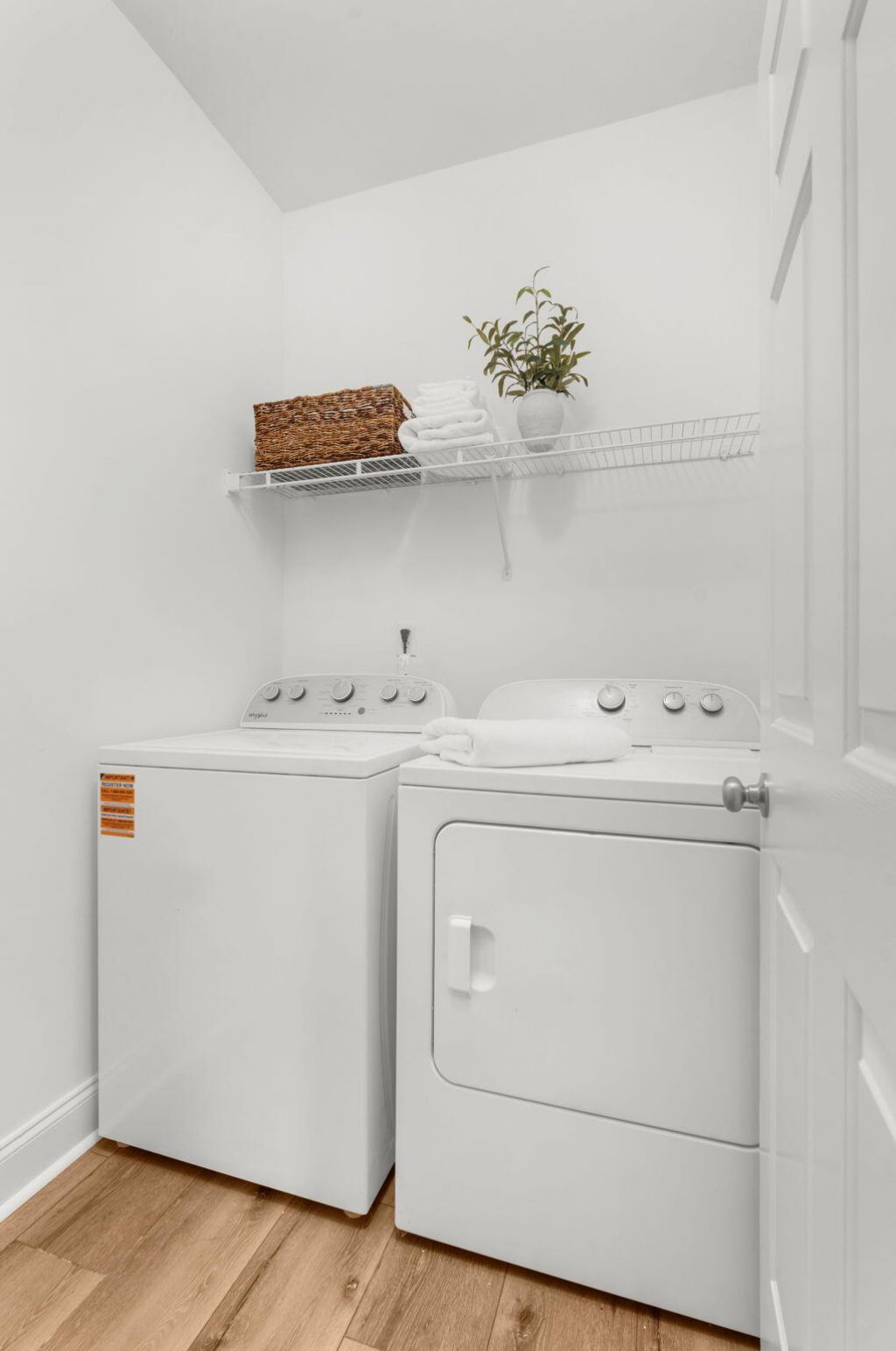 2012 Chatelain Way Photo 17