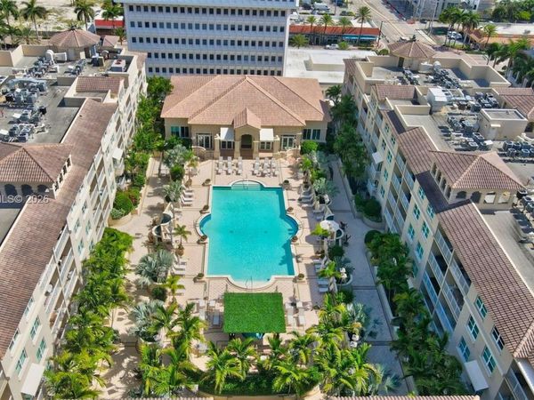 99 SE Mizner Blvd , Unit 821, Boca Raton, FL 33432