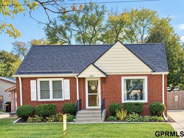 6909 Morrill Avenue, Lincoln, NE 68507