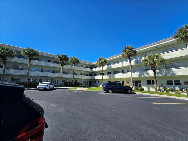 2386 SUMATRAN WAY , Unit 44, CLEARWATER, FL 33763