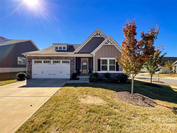 5091 Summer Surprise Lane, Charlotte, NC 28215