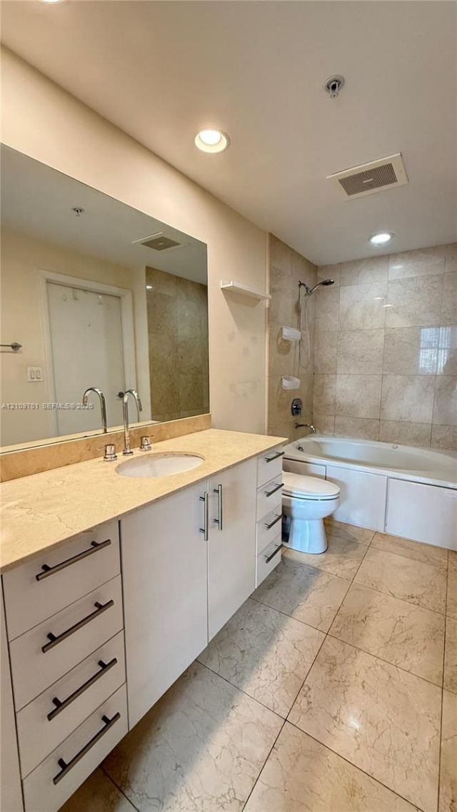 550 Okeechobee Blvd , Unit 616, West Palm Beach, FL 33401 Photo