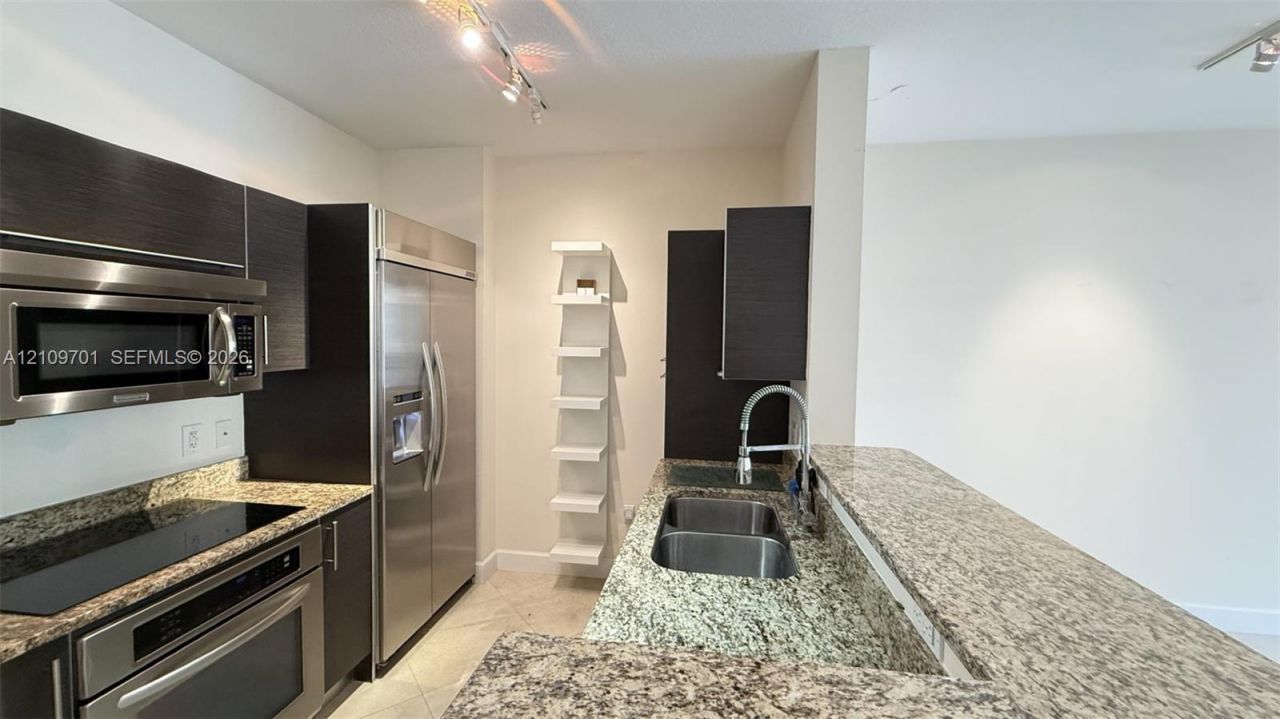 550 Okeechobee Blvd , Unit 616, West Palm Beach, FL 33401 Photo