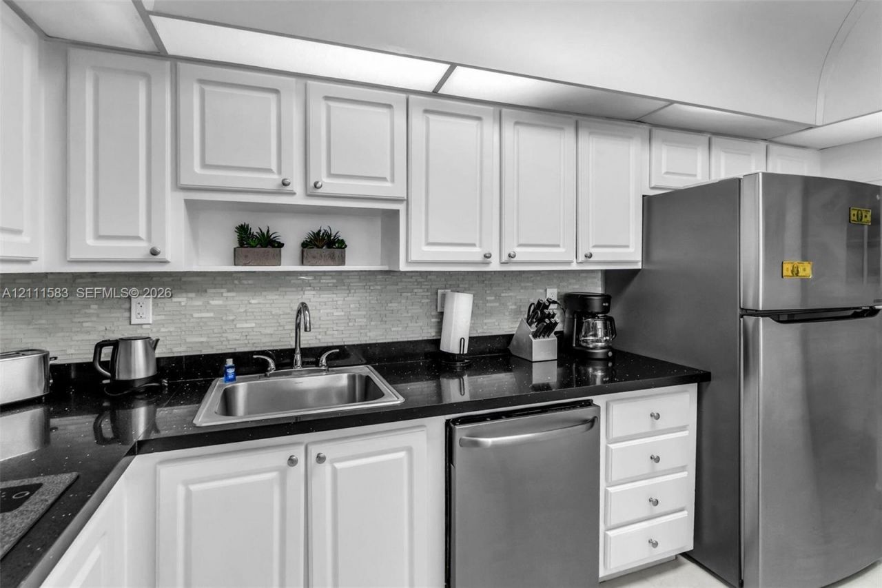 19370 Collins Ave , Unit 1516, Sunny Isles Beach, FL 33160 Photo