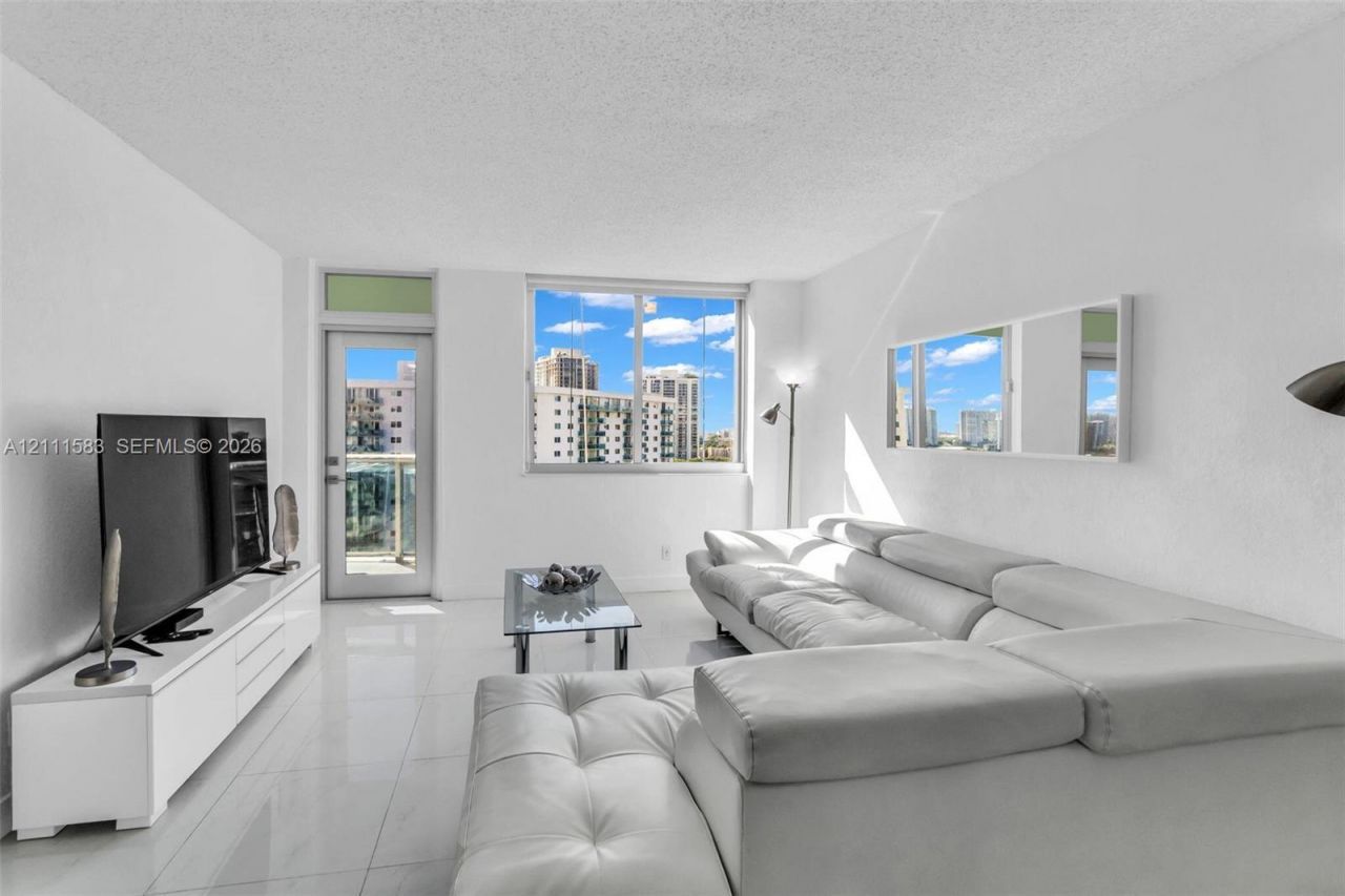 19370 Collins Ave , Unit 1516, Sunny Isles Beach, FL 33160 Photo