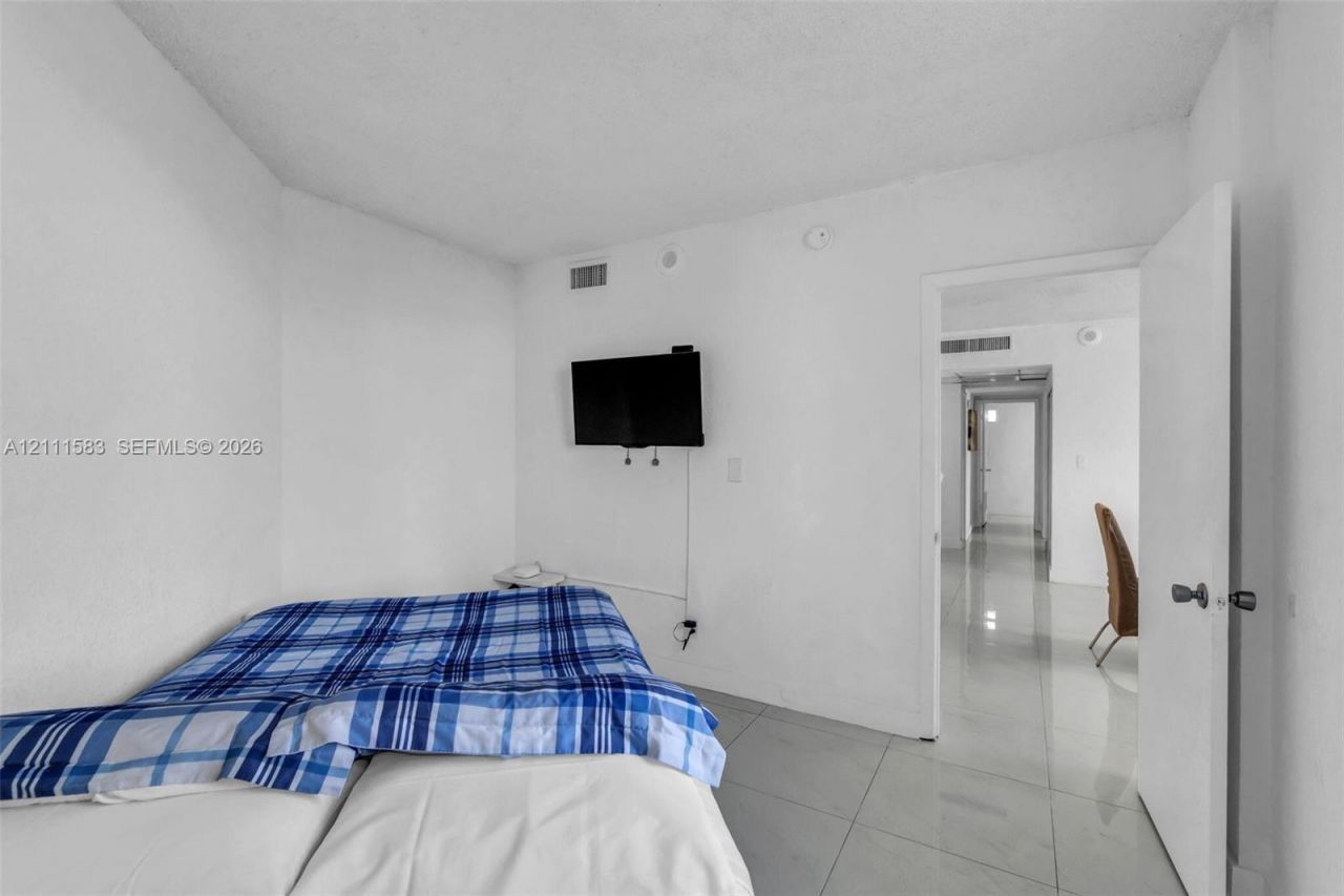 19370 Collins Ave , Unit 1516, Sunny Isles Beach, FL 33160 Photo