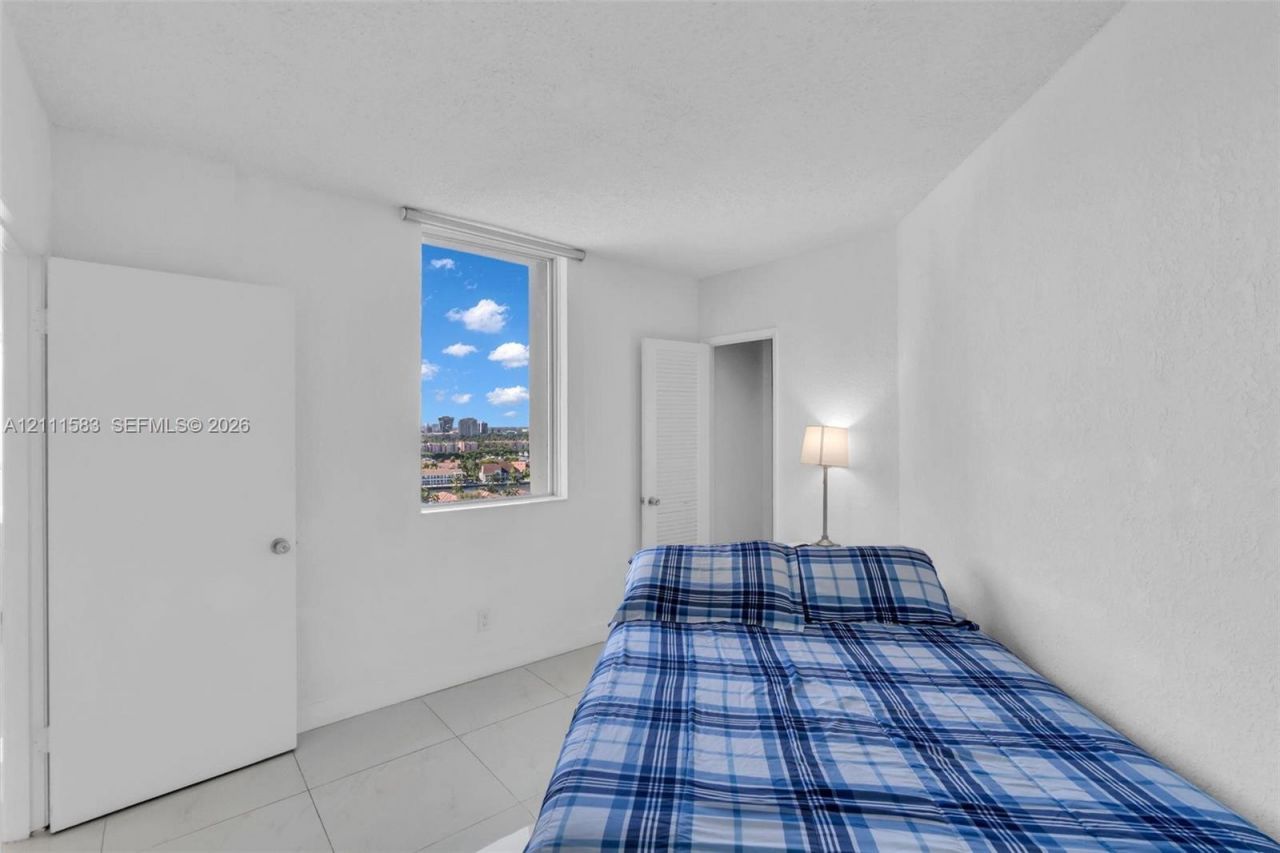 19370 Collins Ave , Unit 1516, Sunny Isles Beach, FL 33160 Photo