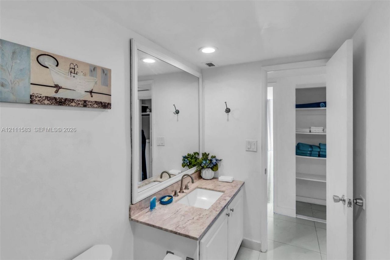 19370 Collins Ave , Unit 1516, Sunny Isles Beach, FL 33160 Photo
