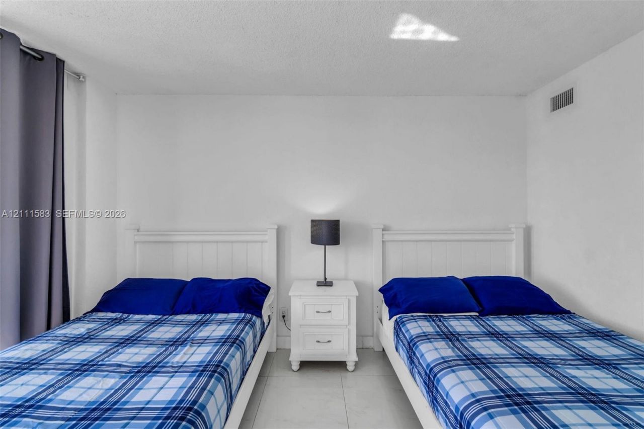 19370 Collins Ave , Unit 1516, Sunny Isles Beach, FL 33160 Photo