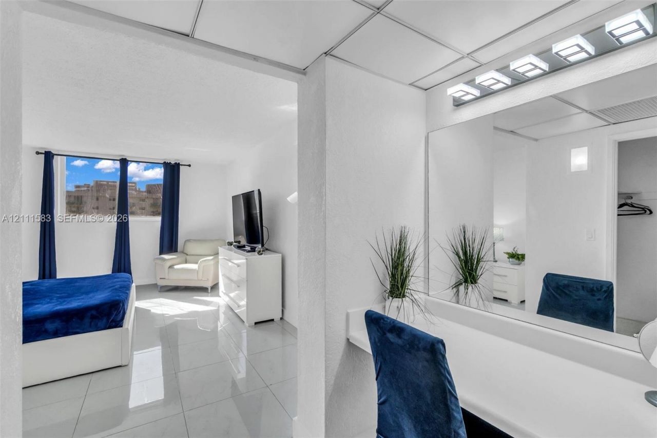 19370 Collins Ave , Unit 1516, Sunny Isles Beach, FL 33160 Photo