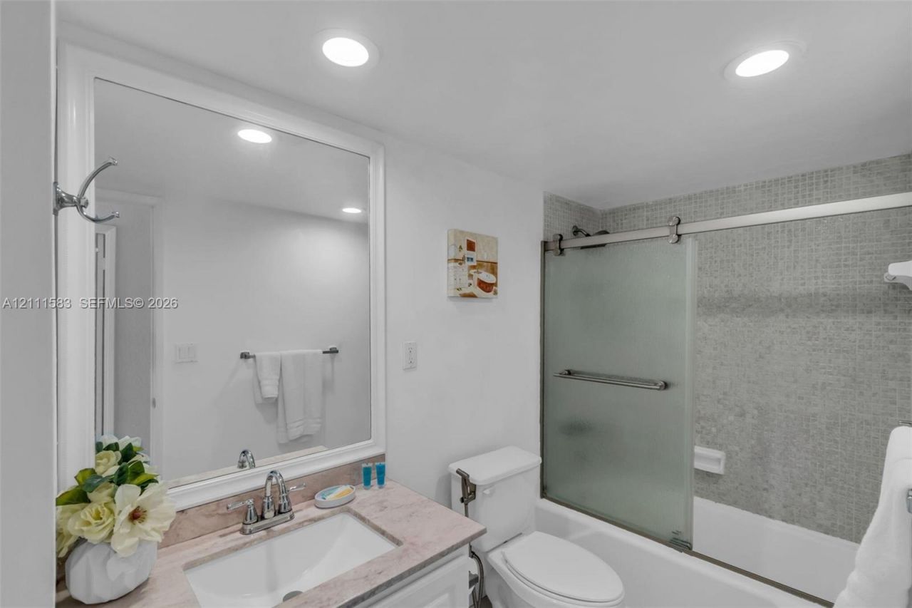 19370 Collins Ave , Unit 1516, Sunny Isles Beach, FL 33160 Photo