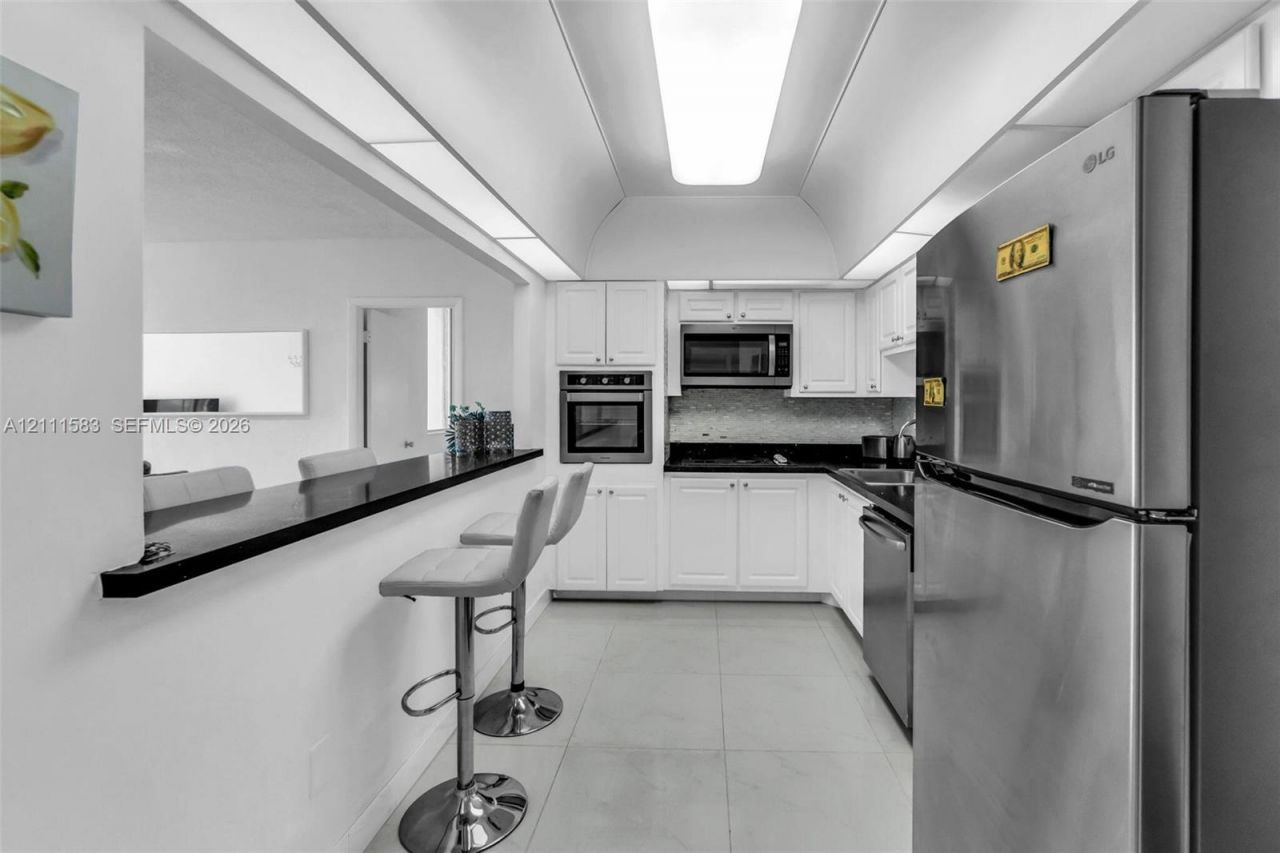 19370 Collins Ave , Unit 1516, Sunny Isles Beach, FL 33160 Photo