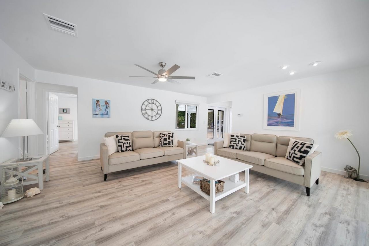 4639 Brainard Bayou Rd, Sanibel, FL 33957 Photo