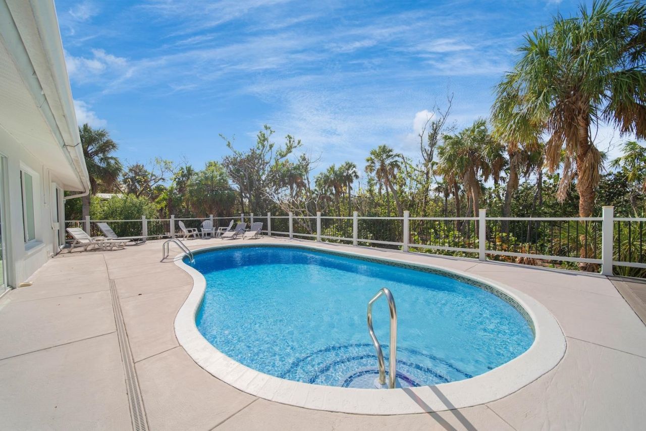 4639 Brainard Bayou Rd, Sanibel, FL 33957 Photo