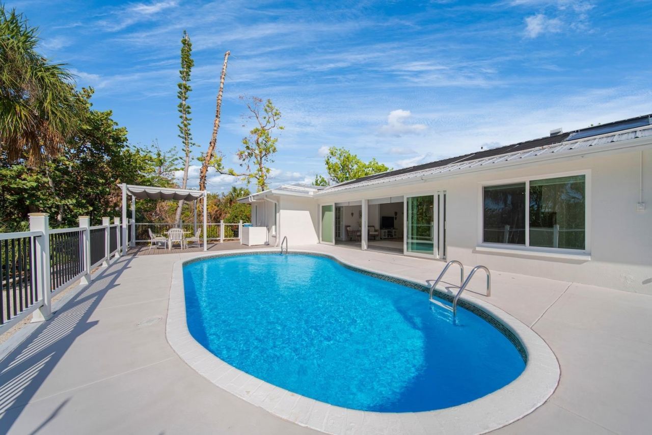4639 Brainard Bayou Rd, Sanibel, FL 33957 Photo