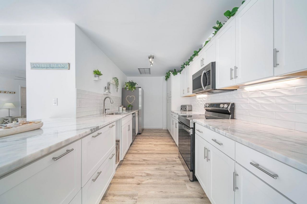 4639 Brainard Bayou Rd, Sanibel, FL 33957 Photo
