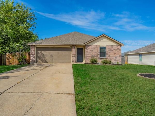 1803 Brookwood Drive, Terrell, TX 75160