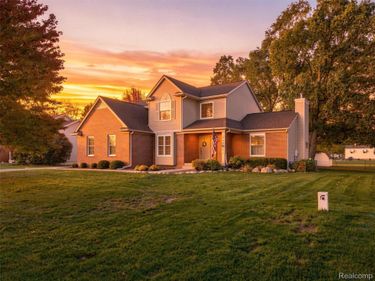 9100 Old Oak Drive , Grand Blanc Township, Mi 48439