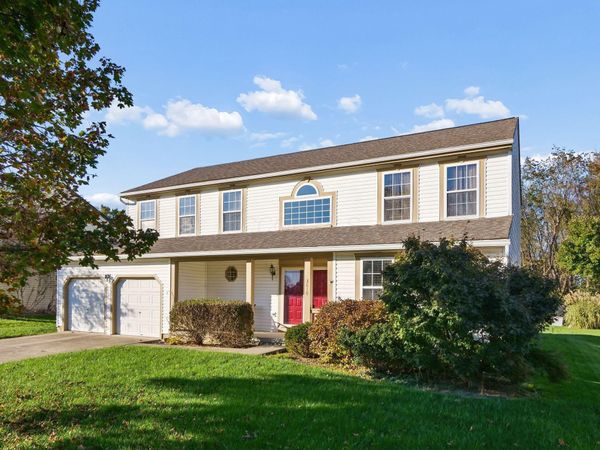 3619 Courtland Drive , Lewis Center, OH 43035