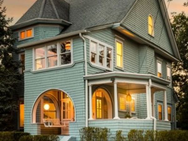 39 Oberlin St, Maplewood, NJ 07040