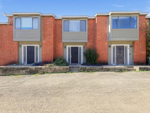 1221 W Hopkins ST , Unit 3, San Marcos, TX 78666