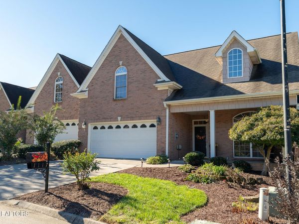 1117 Creekside Village Way, Seymour, TN 37865