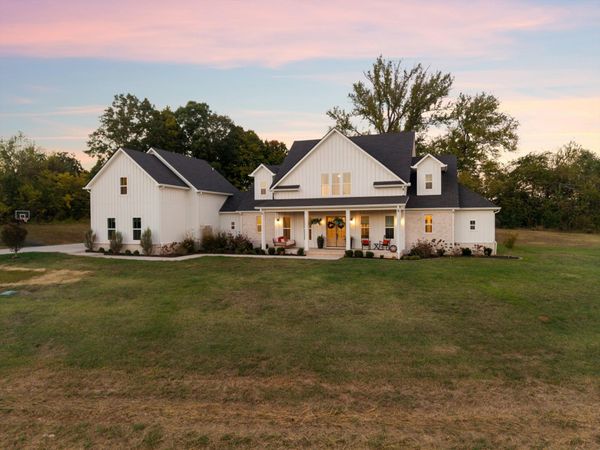 6720 Old Zion Rd, Columbia, TN 38401