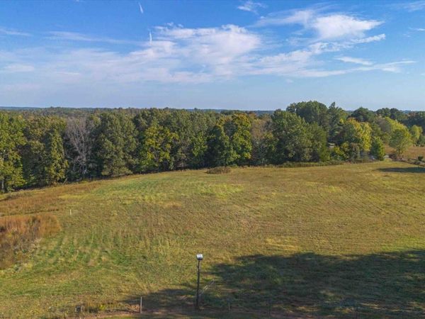 517 West George Durham Road, Westmoreland, TN 37186
