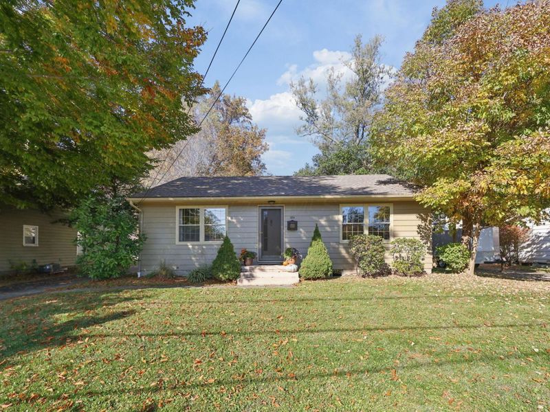 324 E Maple Street, Granville, OH 43023 Photo 2