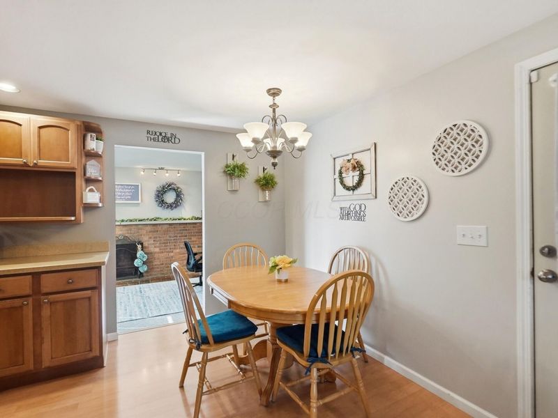 1085 Ardath Court, Columbus, OH 43228 Photo 4