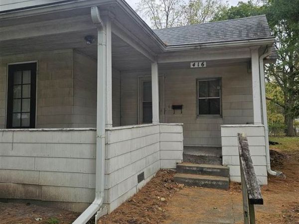 416 N Dodge, Iowa City, IA 52240