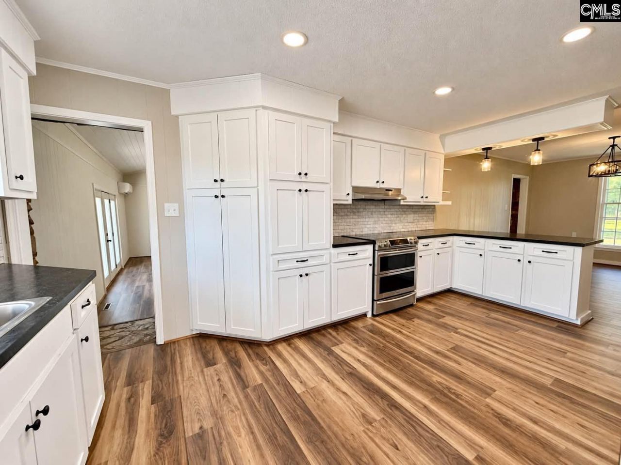 2545 Silverstreet Road  Photo 5