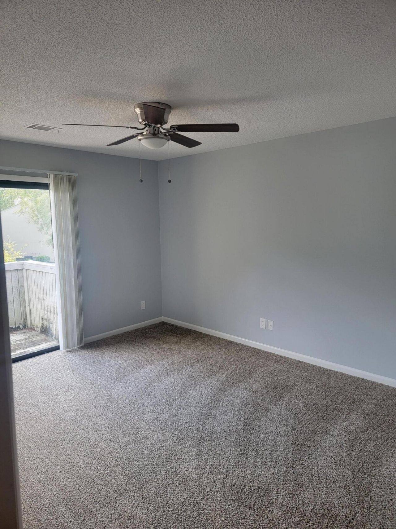106 Greencastle Drive Photo 6