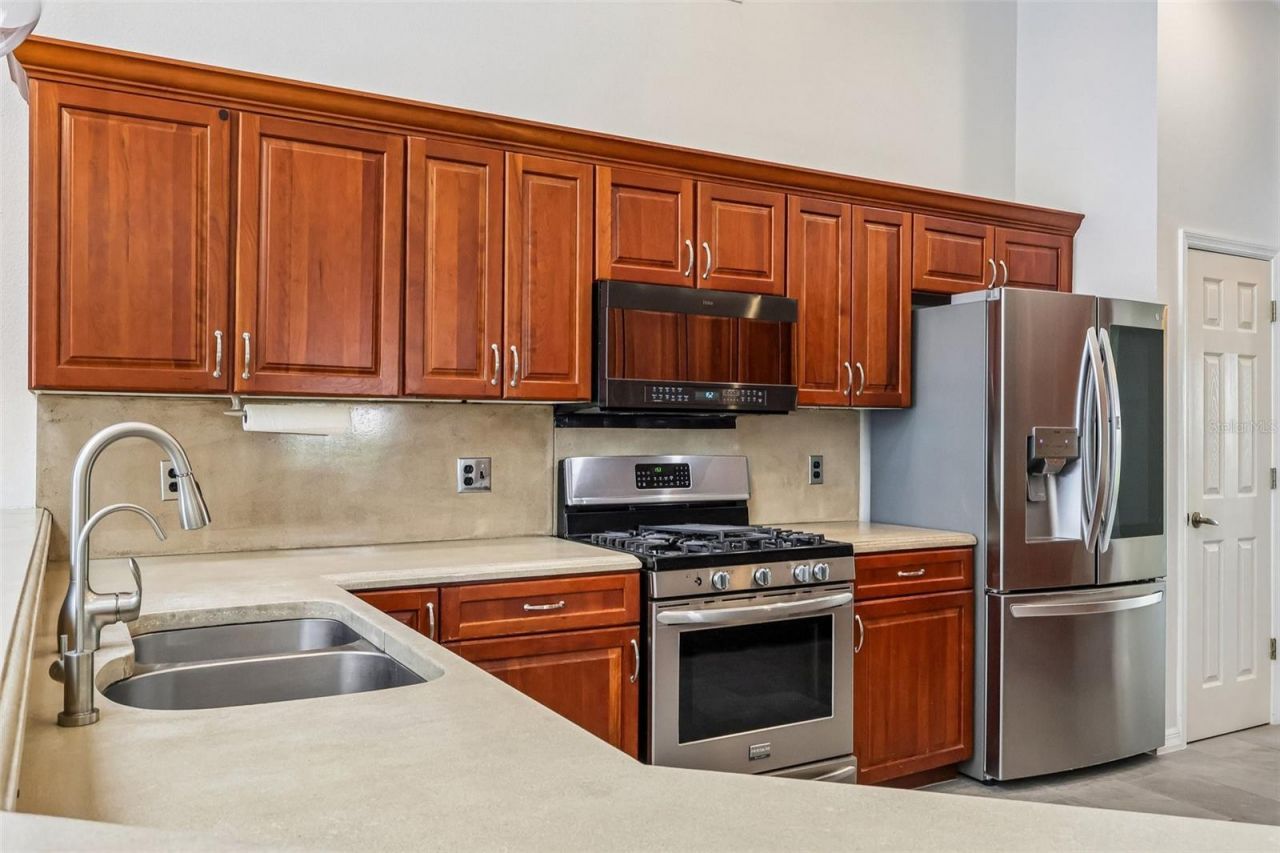 1113 Hawthorne Cove Drive , Ocoee, FL 34761 Photo