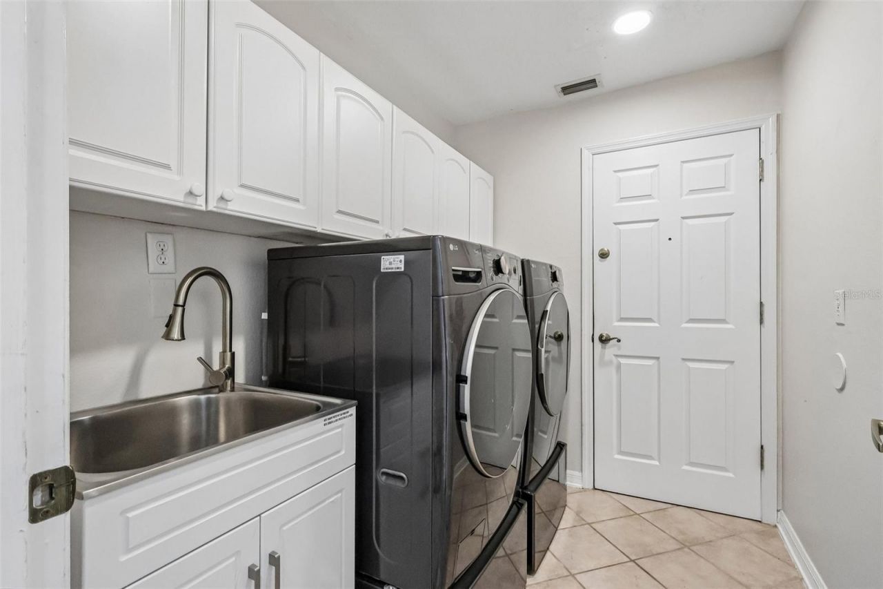 1113 Hawthorne Cove Drive , Ocoee, FL 34761 Photo
