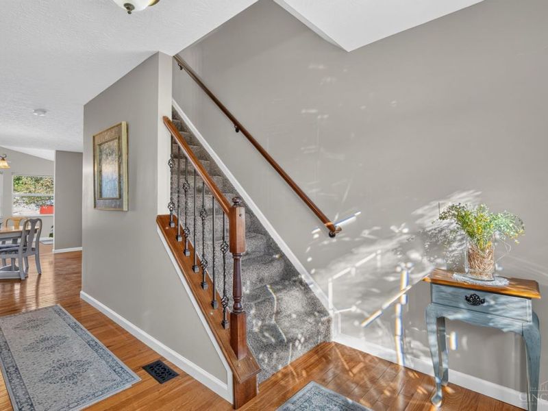 1046 Hayward Circle, Miami Township, OH 45150 Photo 16