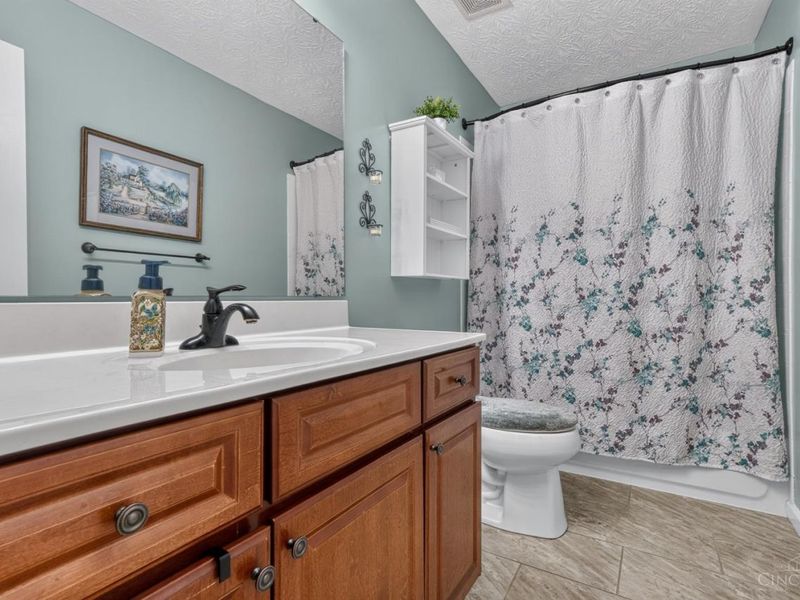 1046 Hayward Circle, Miami Township, OH 45150 Photo 25