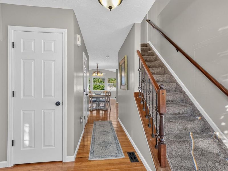 1046 Hayward Circle, Miami Township, OH 45150 Photo 4