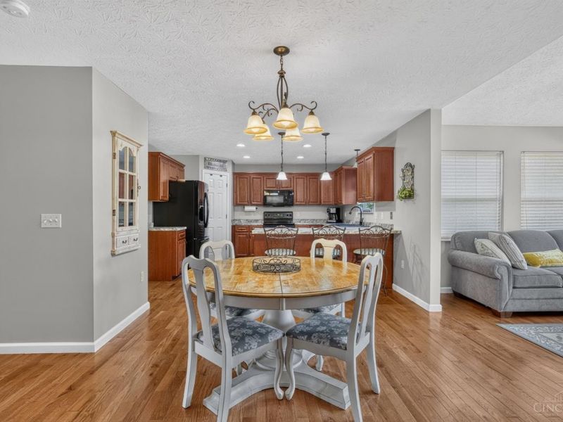 1046 Hayward Circle, Miami Township, OH 45150 Photo 7