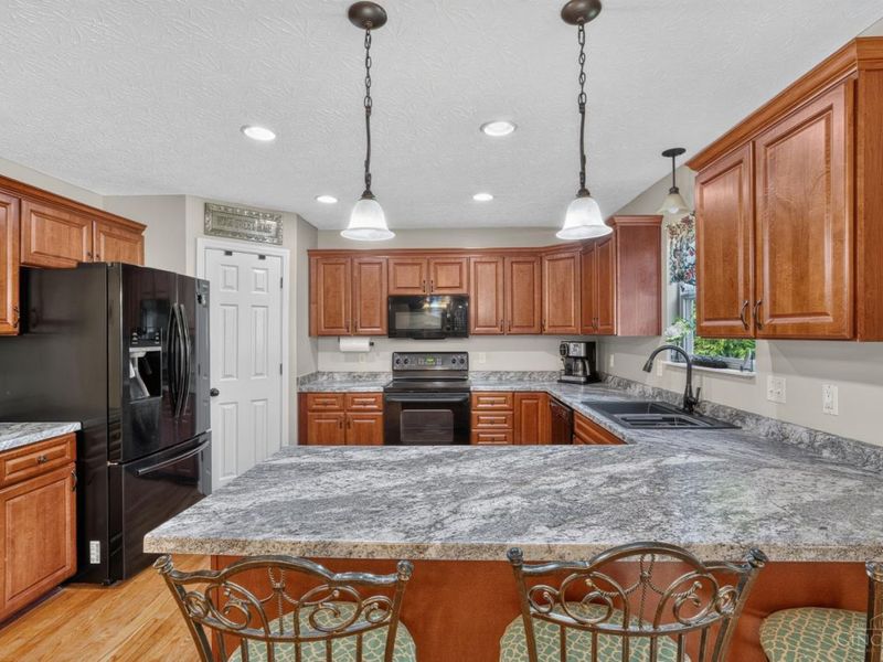 1046 Hayward Circle, Miami Township, OH 45150 Photo 9