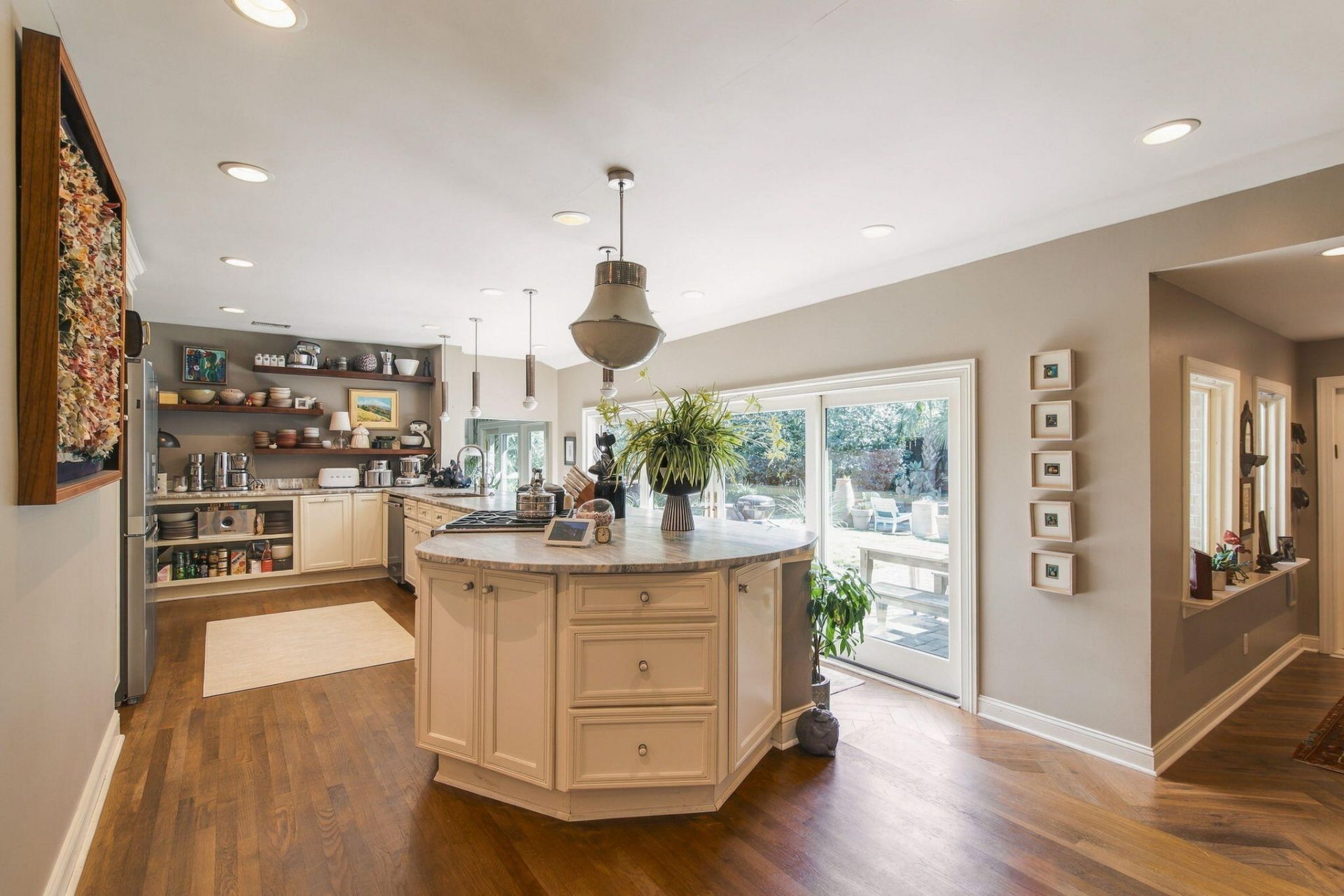 1157 South Boulevard Photo 32