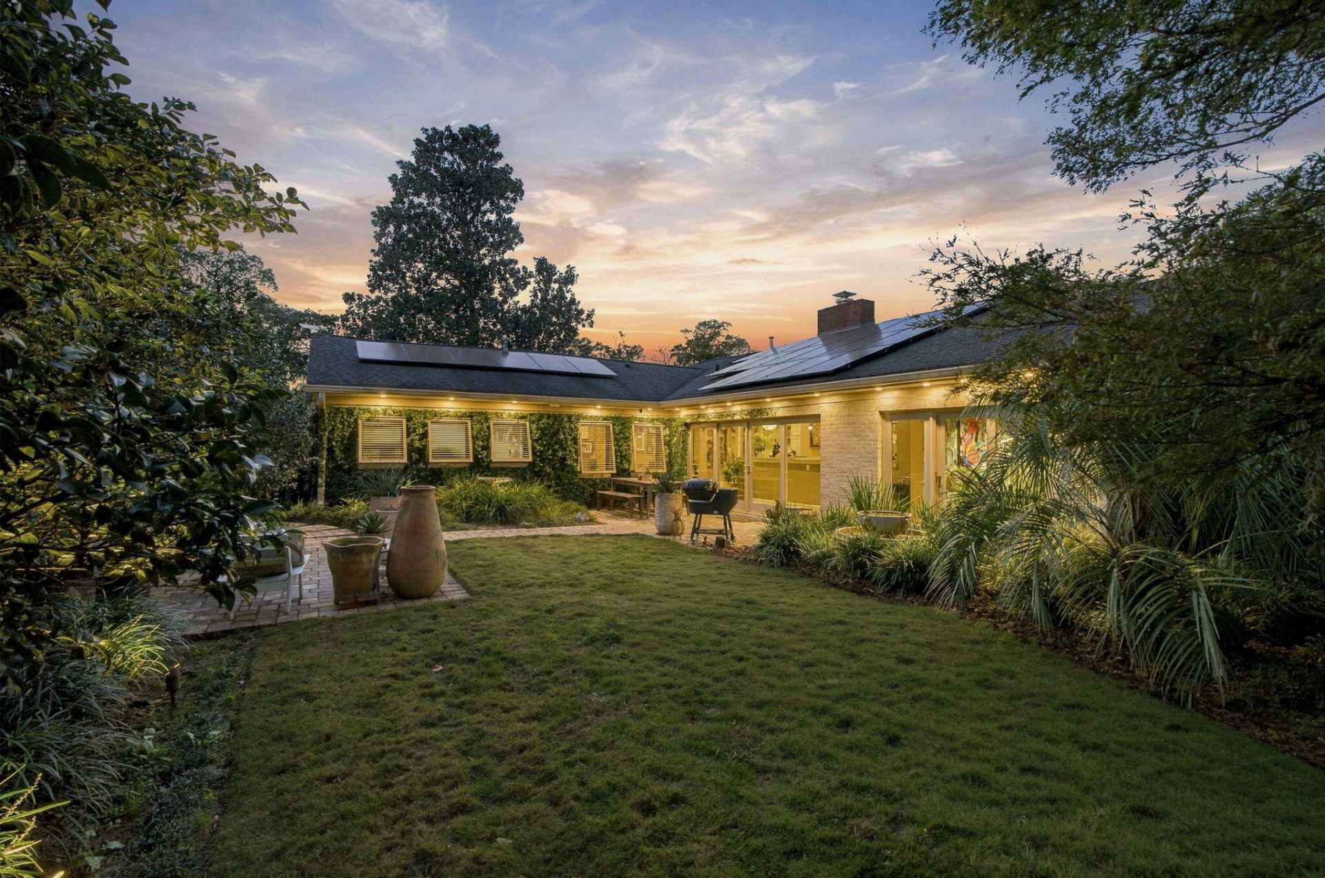 1157 South Boulevard Photo 48