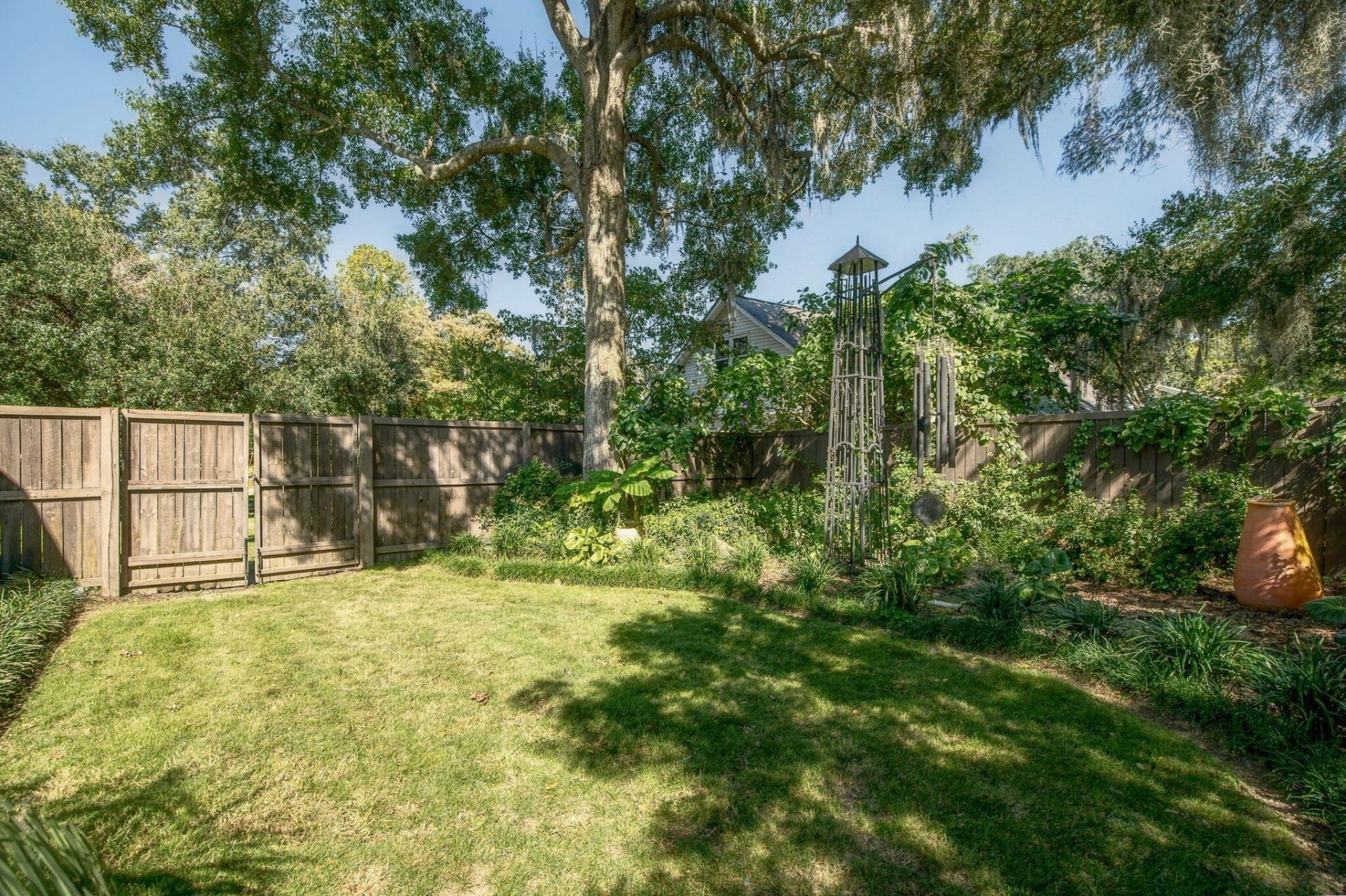 1157 South Boulevard Photo 49