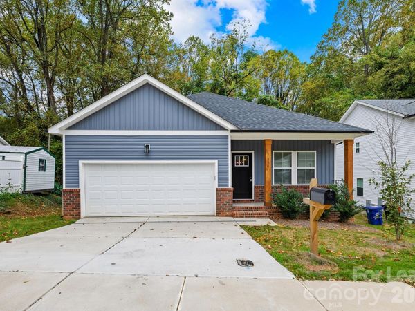 354 W Moore Avenue , Mooresville, NC 28115