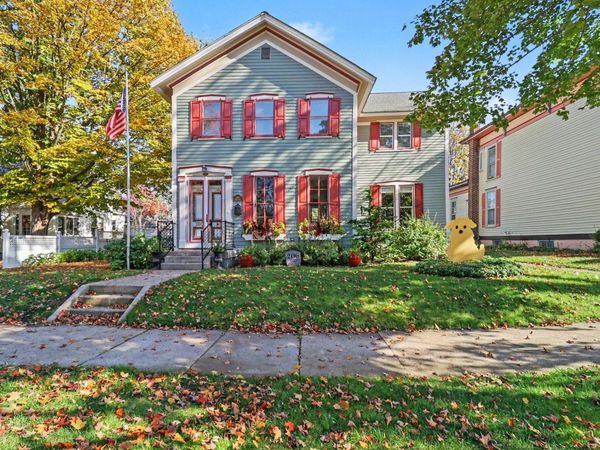 206 N Gaylord Avenue, Ludington, MI 49431