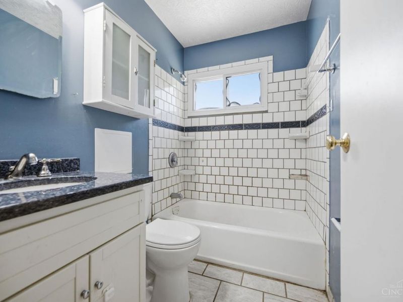 9896 Marino Drive, Cincinnati, OH 45251 Photo 17