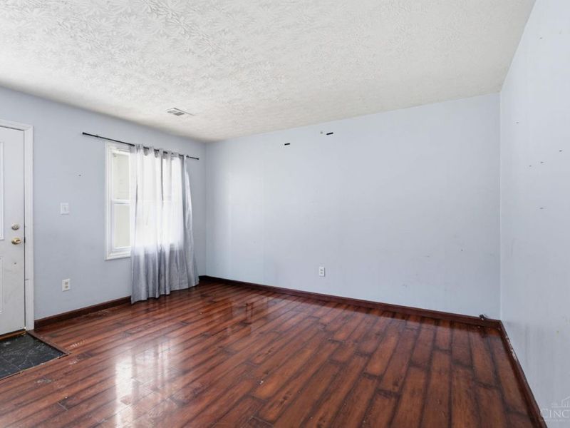 9896 Marino Drive, Cincinnati, OH 45251 Photo 4