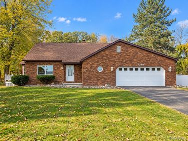 7249 HACKETT Road, Saginaw, Mi 48602