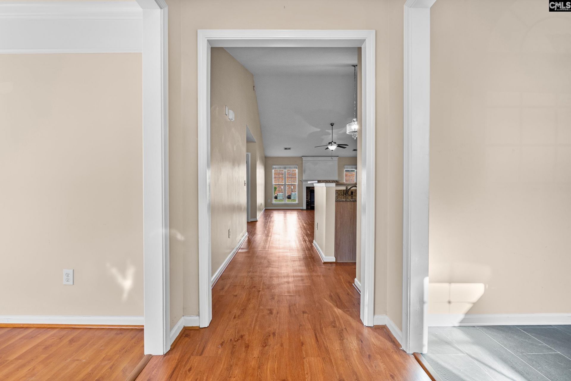 100 W Casterton Drive  Photo 4