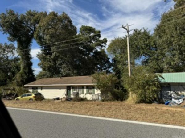 384 Highway 387 W, Chidester, AR 71701